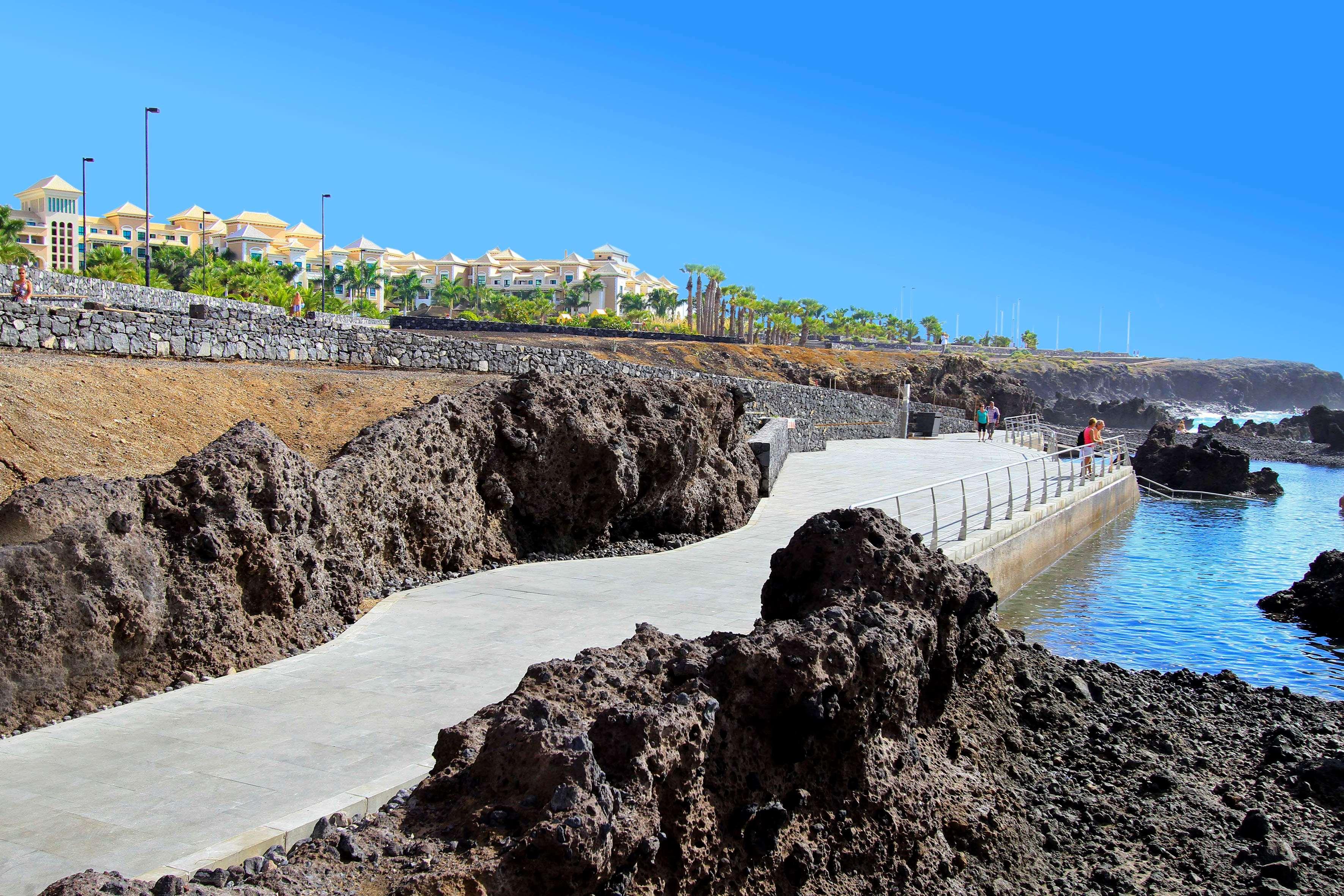 منتجع وسبا جران ميليا بالاسيو دي إيزورا Alcalá la Real المظهر الخارجي الصورة The promenade at Los Abrigos