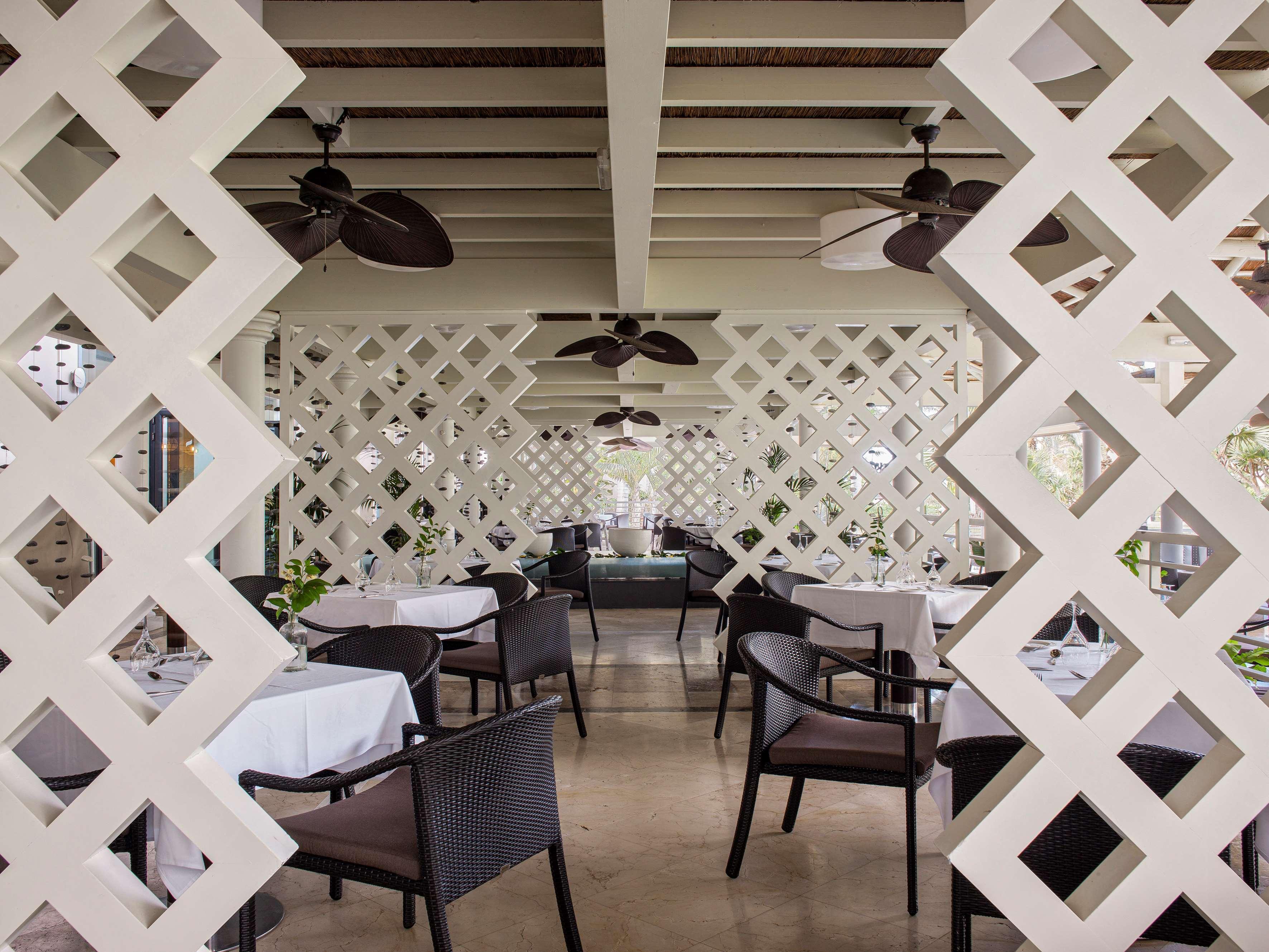 منتجع وسبا جران ميليا بالاسيو دي إيزورا Alcalá la Real المظهر الخارجي الصورة The interior of the restaurant