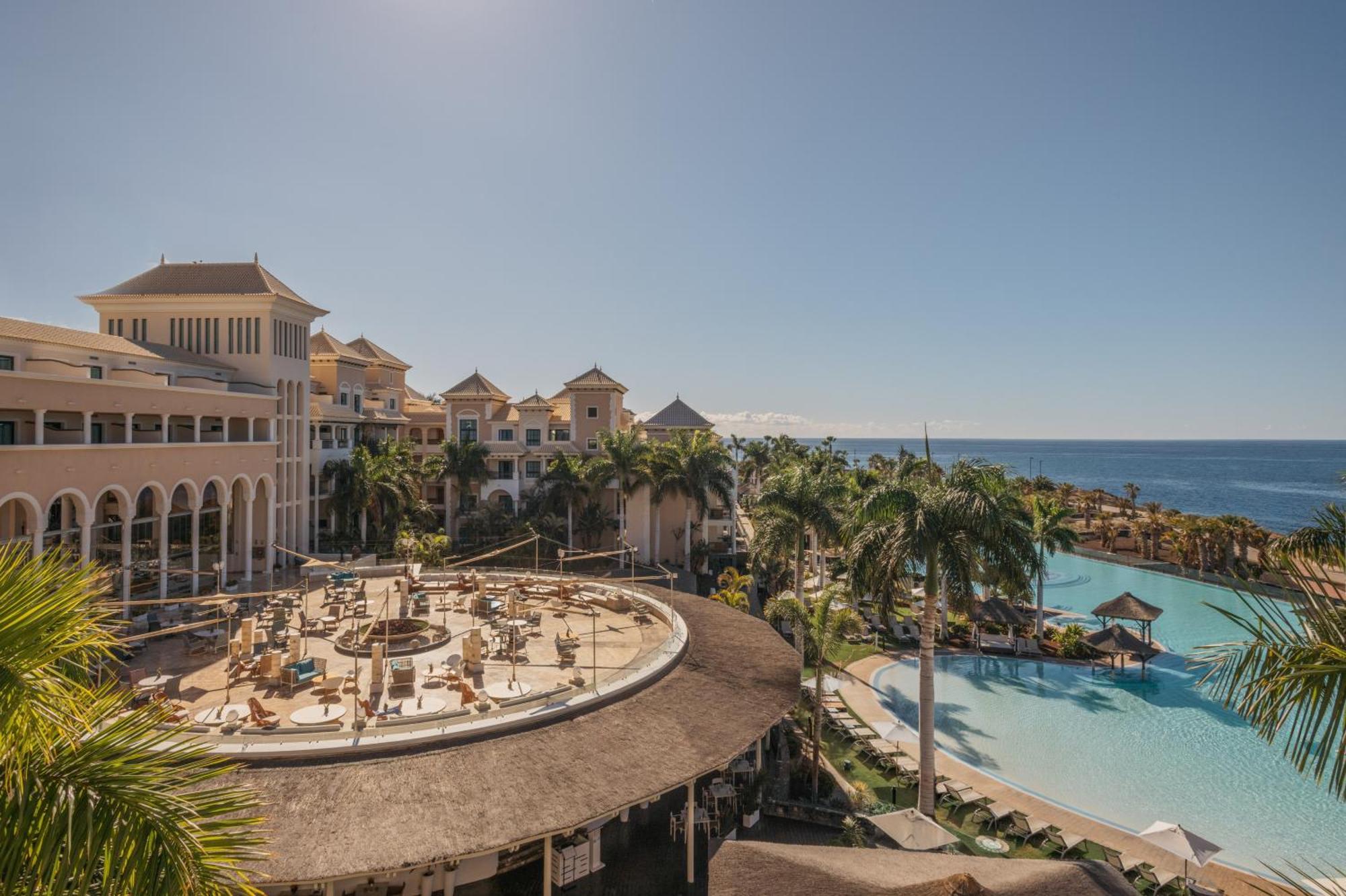 منتجع وسبا جران ميليا بالاسيو دي إيزورا Alcalá la Real المظهر الخارجي الصورة Hard Rock Hotel & Casino Punta Cana