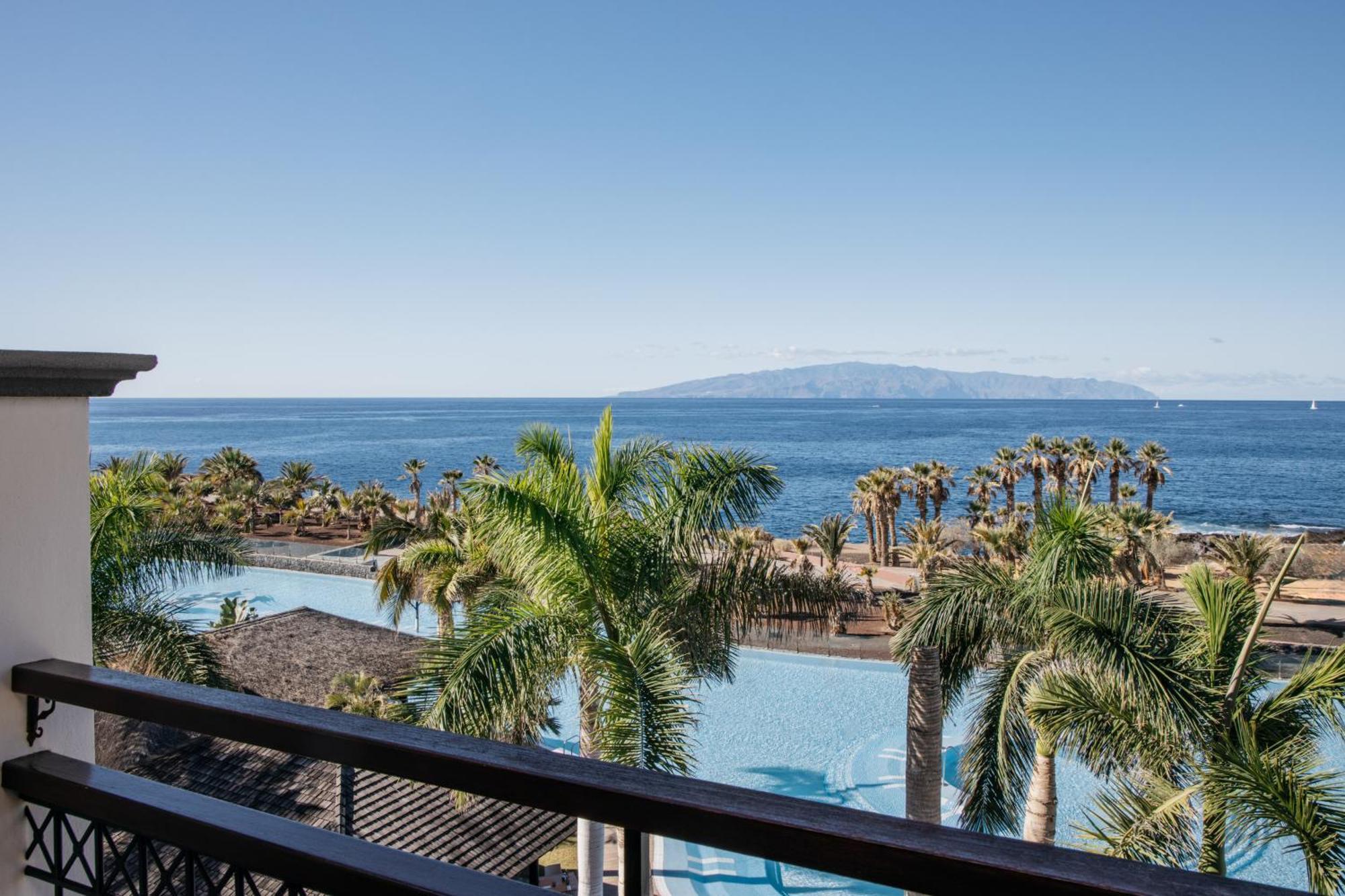 منتجع وسبا جران ميليا بالاسيو دي إيزورا Alcalá la Real المظهر الخارجي الصورة View of the resort